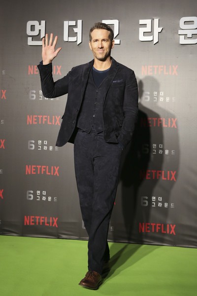 Netflix Ryan Reynolds 6 Underground EXO Obsession World Premiere Blue Suede Leather Jacket