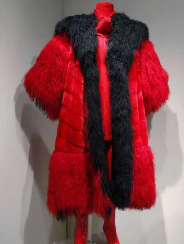 101S Dalmatians Cruella Deville Long Faux Fur Coat