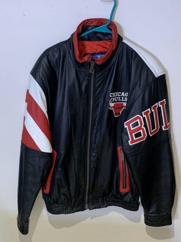 Vintage Starter NBA Basketball Chicago Bulls Leather Jacket